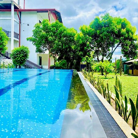 Organic Garden Resort Sigiriya Buitenkant foto