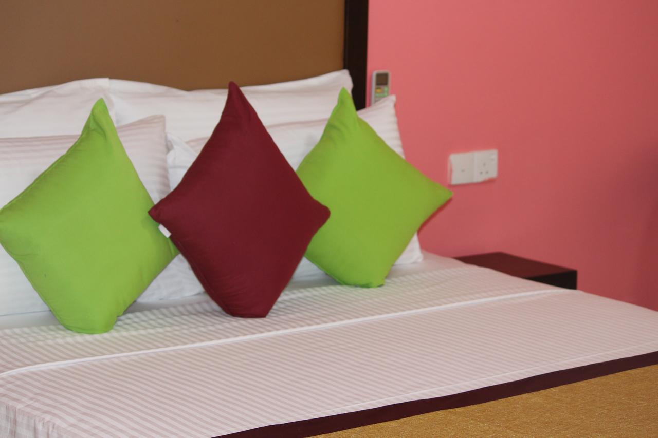Organic Garden Resort Sigiriya Buitenkant foto