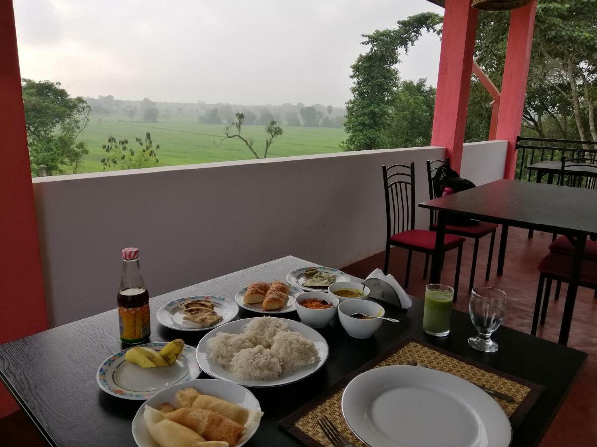 Organic Garden Resort Sigiriya Buitenkant foto